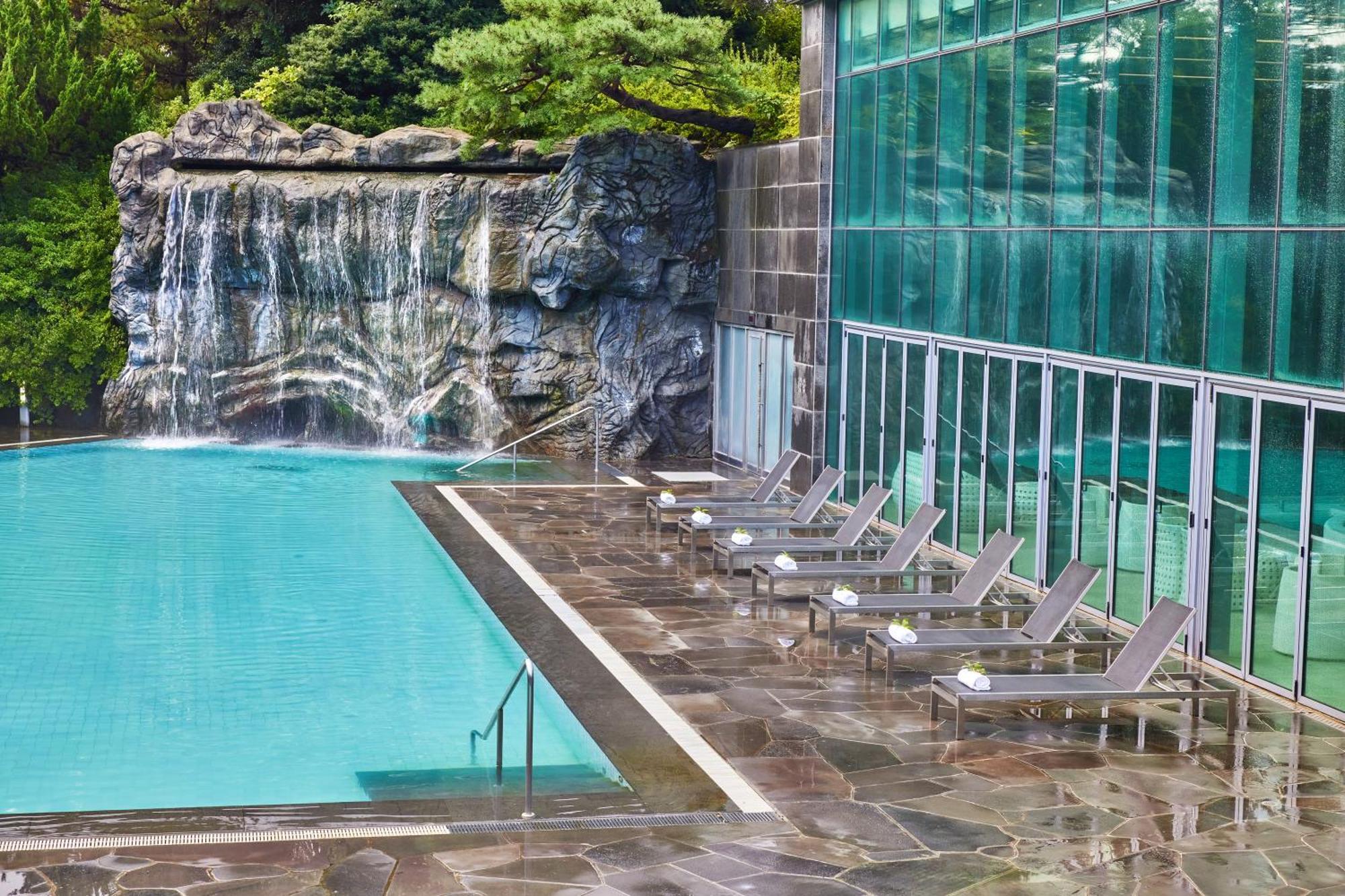 We Hotel Jeju Seogwipo Exterior photo