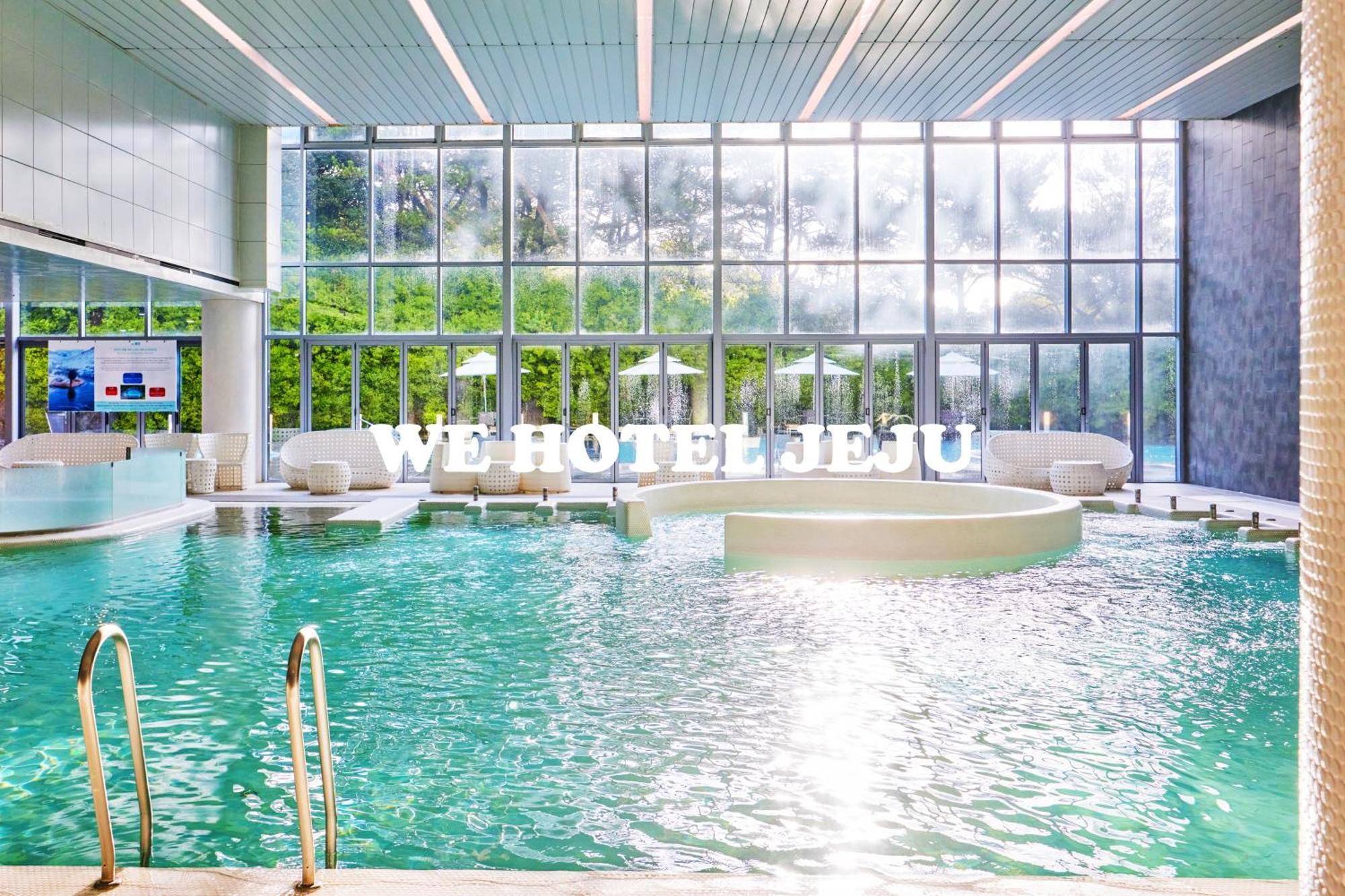 We Hotel Jeju Seogwipo Exterior photo